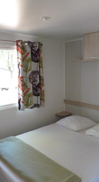 Camping La Sousta**** Remoulins Szoba fotó