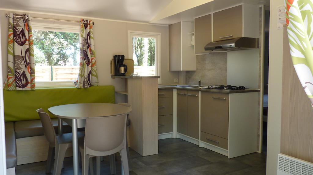 Camping La Sousta**** Remoulins Szoba fotó