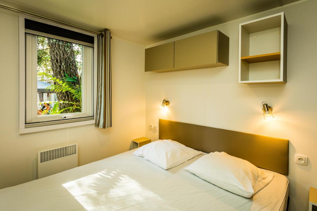 Camping La Sousta**** Remoulins Kültér fotó